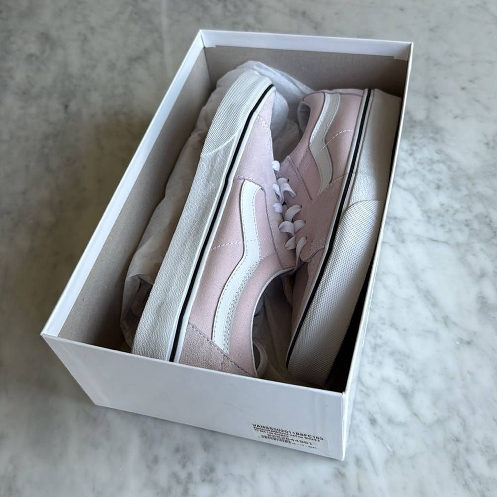 Vans Unisex Sk8 Low Sneakers NIB - Picture 3 of 7